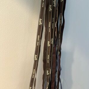 7 Hermes long ribbons